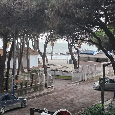 Retreat Golem (Tirana)