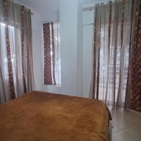 Retreat 公寓 格勒姆