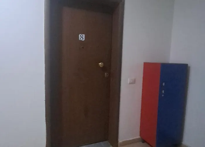 Retreat Golem (Tirana)